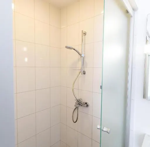 Hot Spot Apartments! Daire