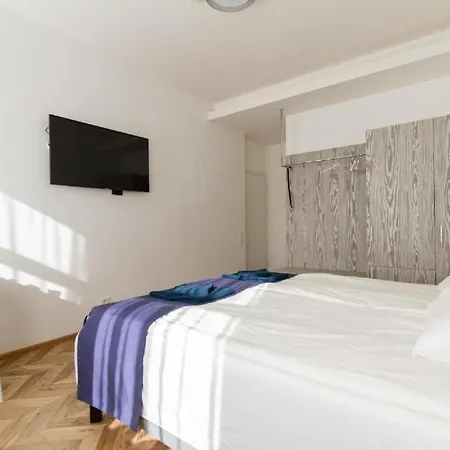 Hot Spot Vilnius Apartments! Daire *