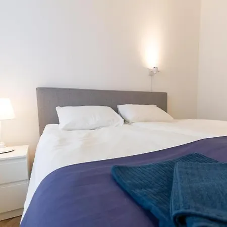 Hot Spot Apartments! 公寓